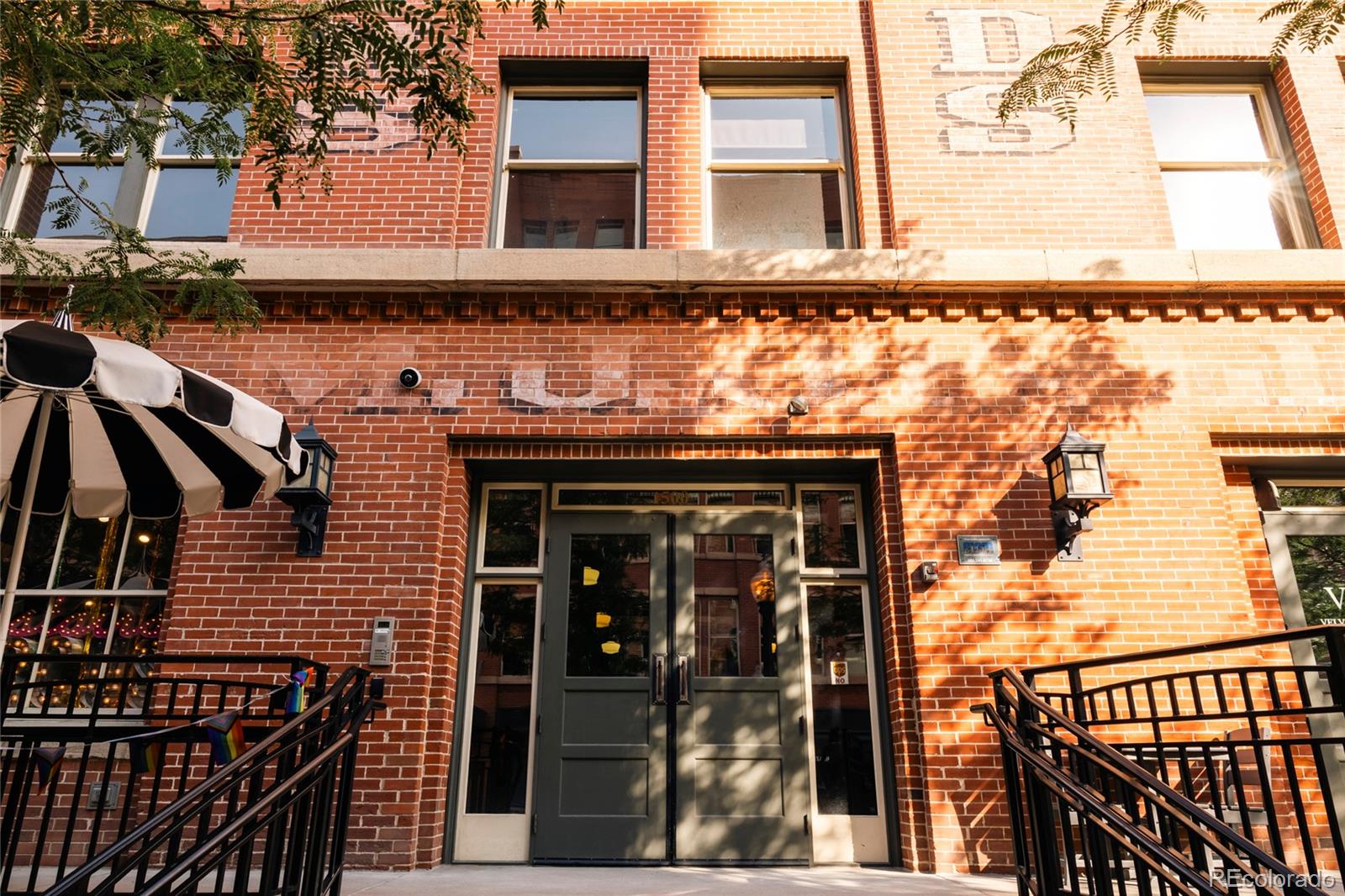 1500 Wynkoop Street, Unit PH1 Denver, CO 80202 - Photo 49 of 50 front view of a building
