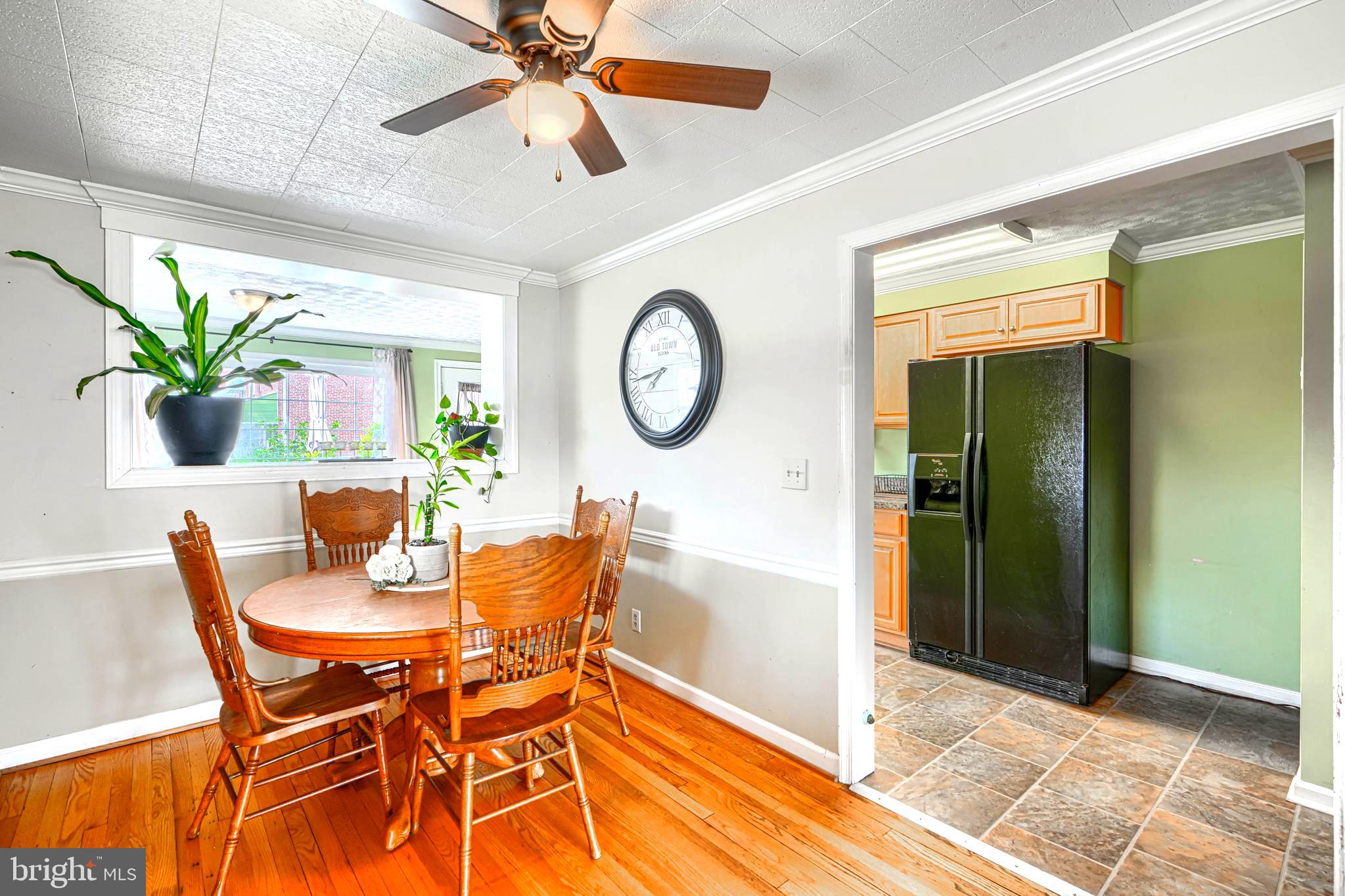 2829 Creston Road Baltimore, MD 21222 - Photo 9 of 44 Dining Rm w/Window to Breakfast Rm