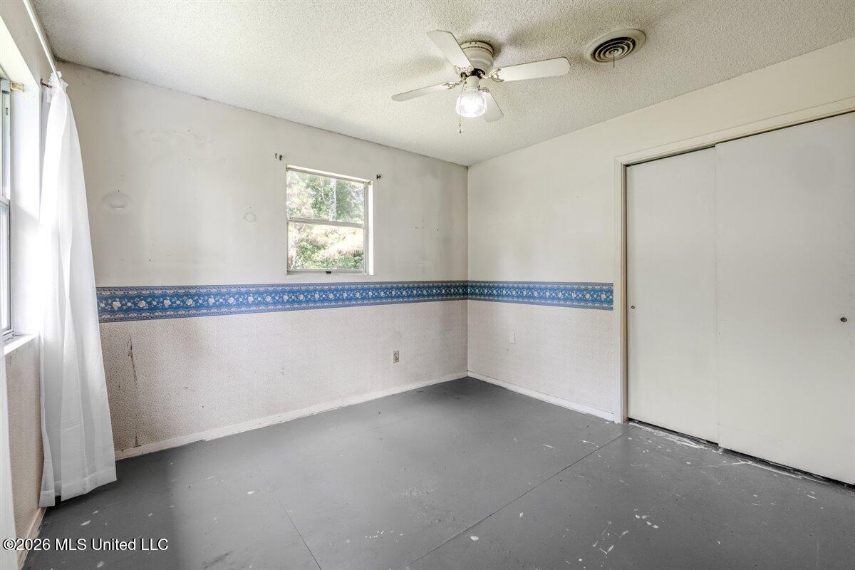 207 Forest Hill Road Byhalia, MS 38611 - Photo 29 of 39 26-R5C_5485