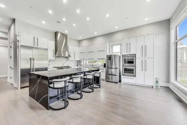 $2,249,000 | 1331 Pfingsten Road, Northbrook, IL 60062