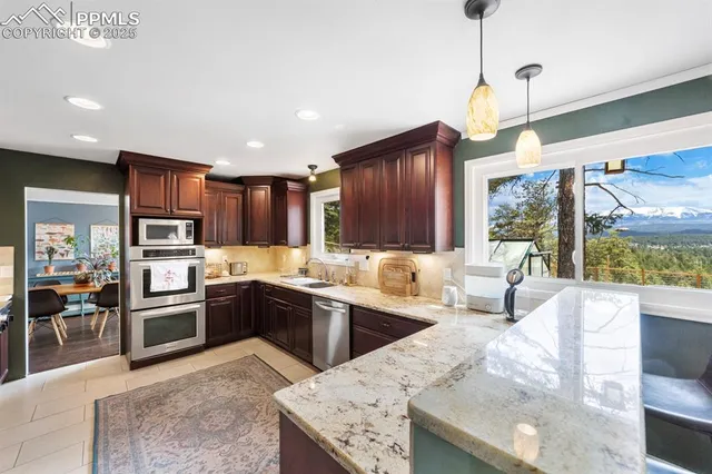 $710,000 | 115 High View Circle, Woodland Park, CO 80863