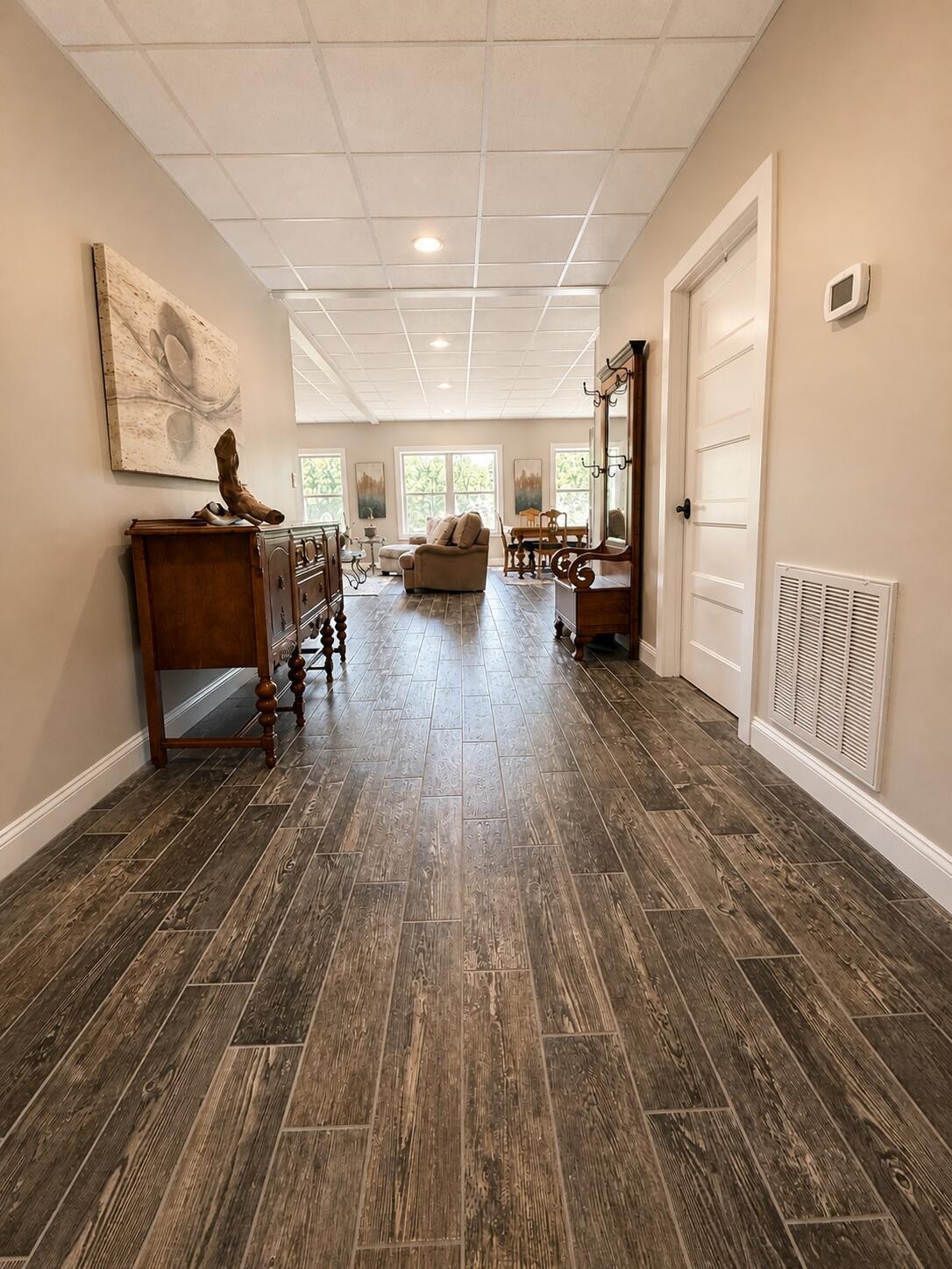 3870 Head Road Adams, TN 37010 - Photo 18 of 33 a living room with furniture and a wooden floor