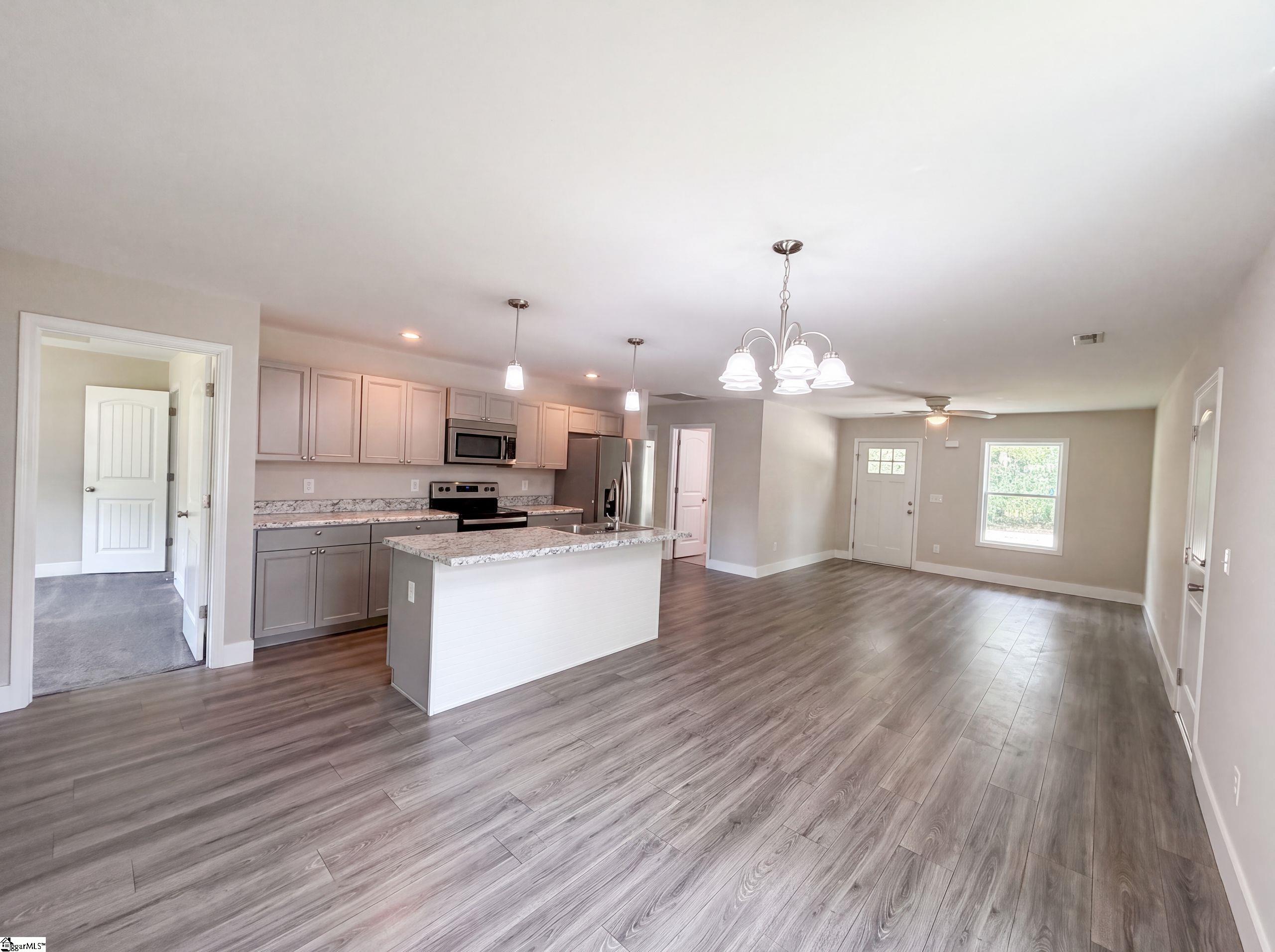 180 Old Airport Road Chesnee, SC 29323 - Photo 2 of 19