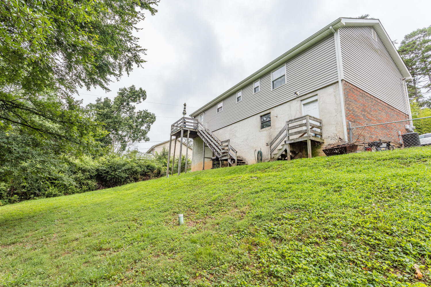 113 Dogwood Circle Rock Spring, GA 30739 - Photo 8 of 40 113 Dogwood Cir HD-8