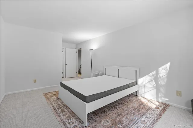 $460,000 | 113 Foxwood Circle, Mount Kisco, NY 10549