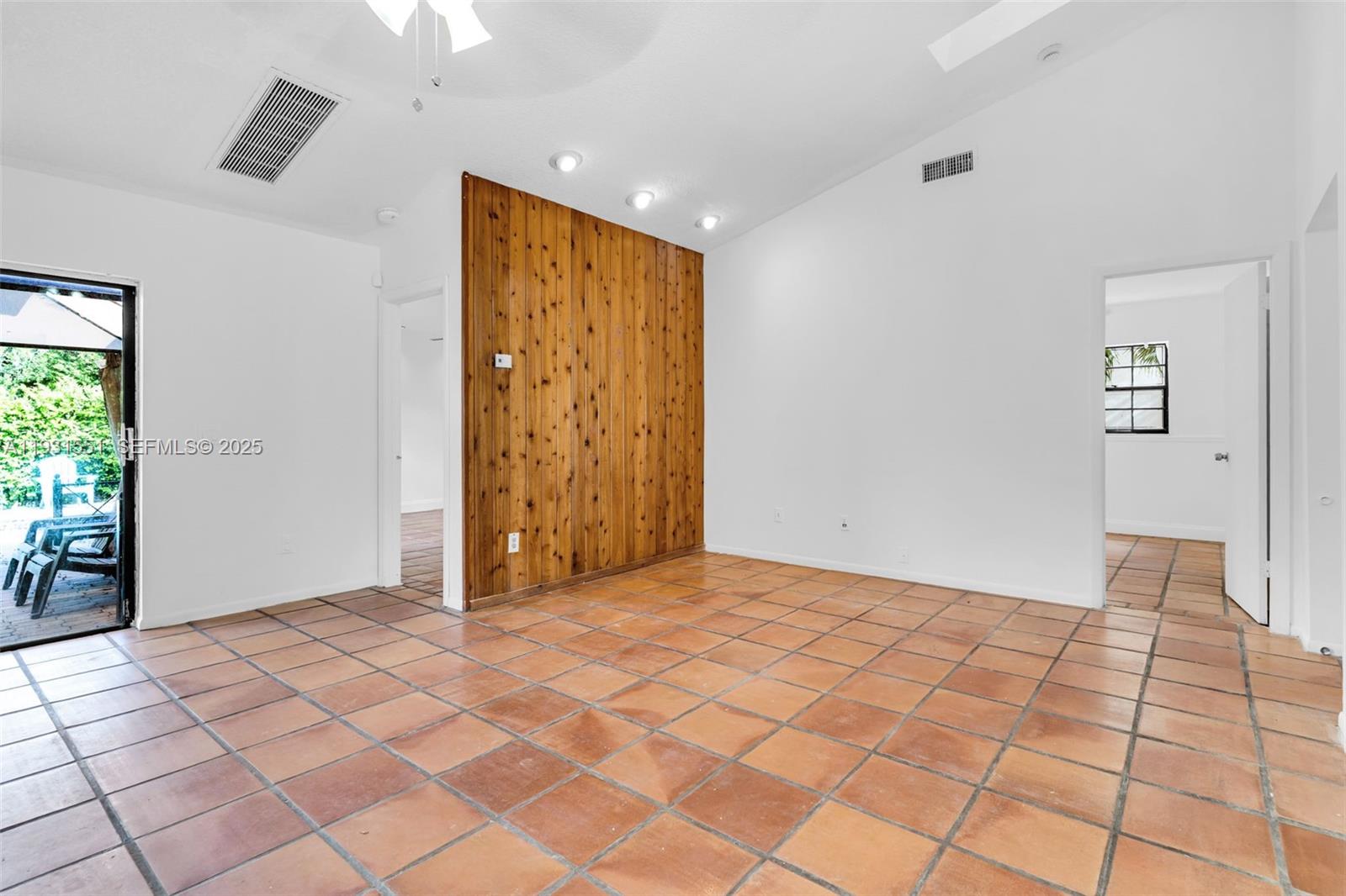 14717 Southwest 110th Terrace Miami, FL 33196 - Photo 12 of 60