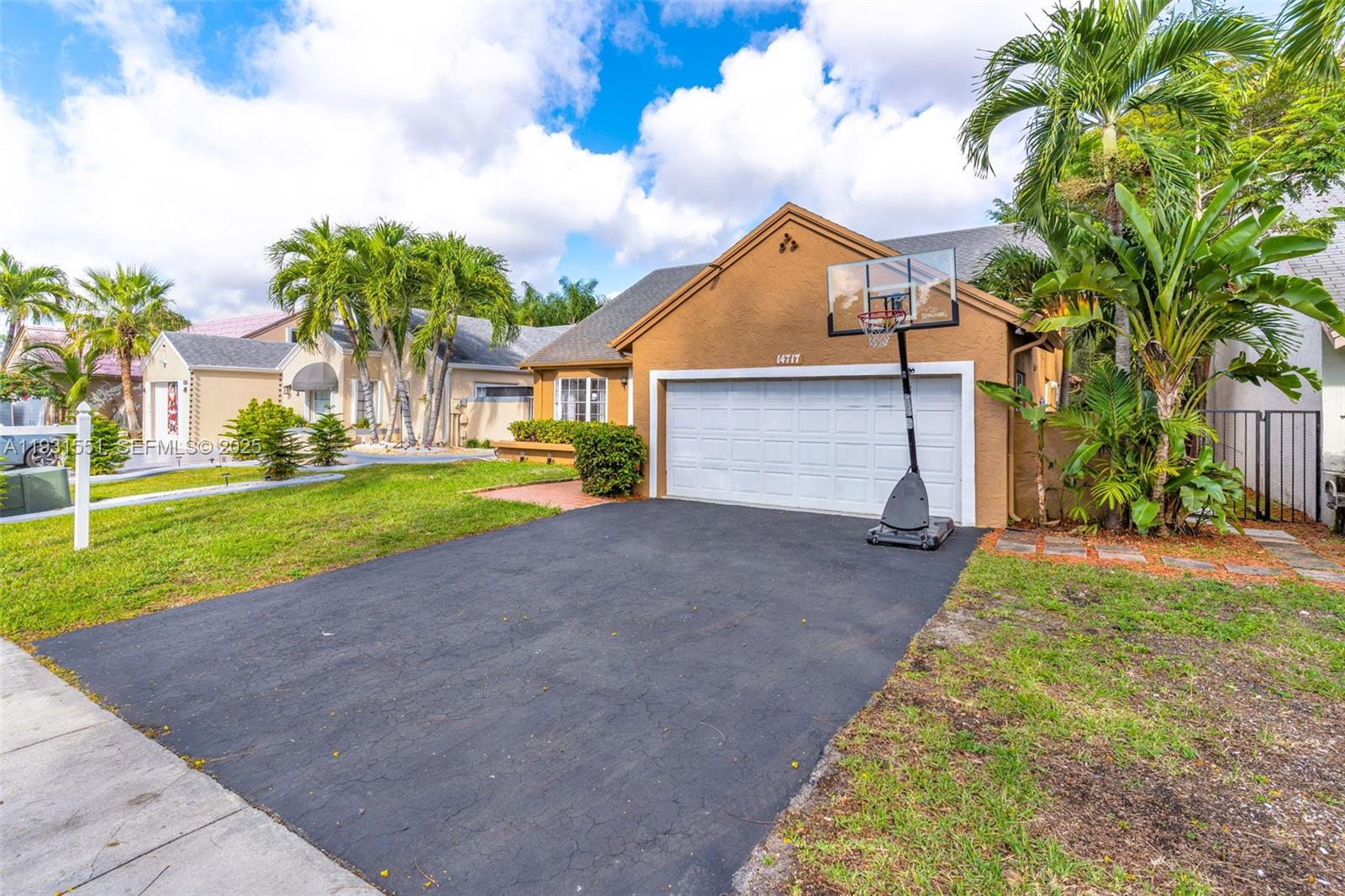 14717 Southwest 110th Terrace Miami, FL 33196 - Photo 2 of 60