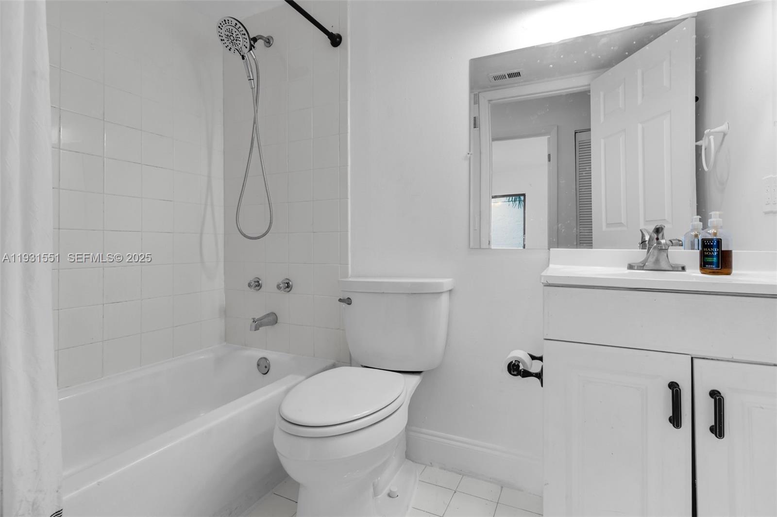 14717 Southwest 110th Terrace Miami, FL 33196 - Photo 23 of 60