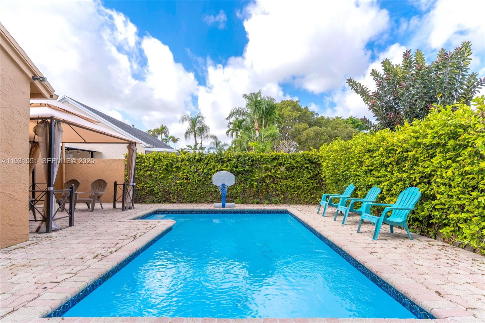 14717 Southwest 110th Terrace Miami, FL 33196 - Photo 33 of 60