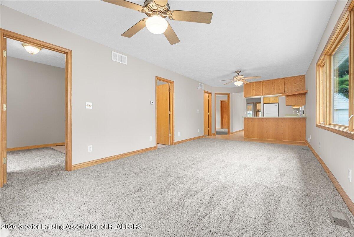 1800 Alpha Street Lansing, MI 48910 - Photo 11 of 22 14-Media Jett -08