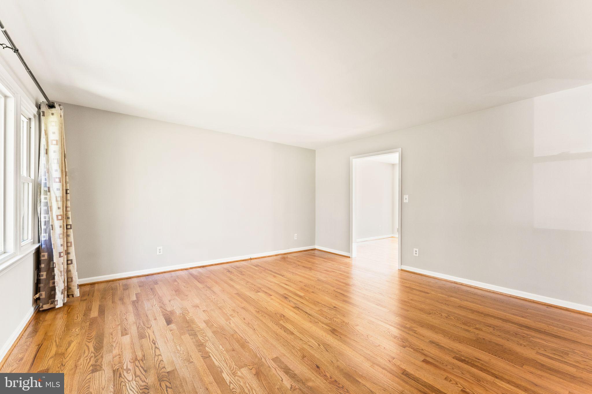 7362 Baldwin Ridge Road Warrenton, VA 20187 - Photo 11 of 43 Living room