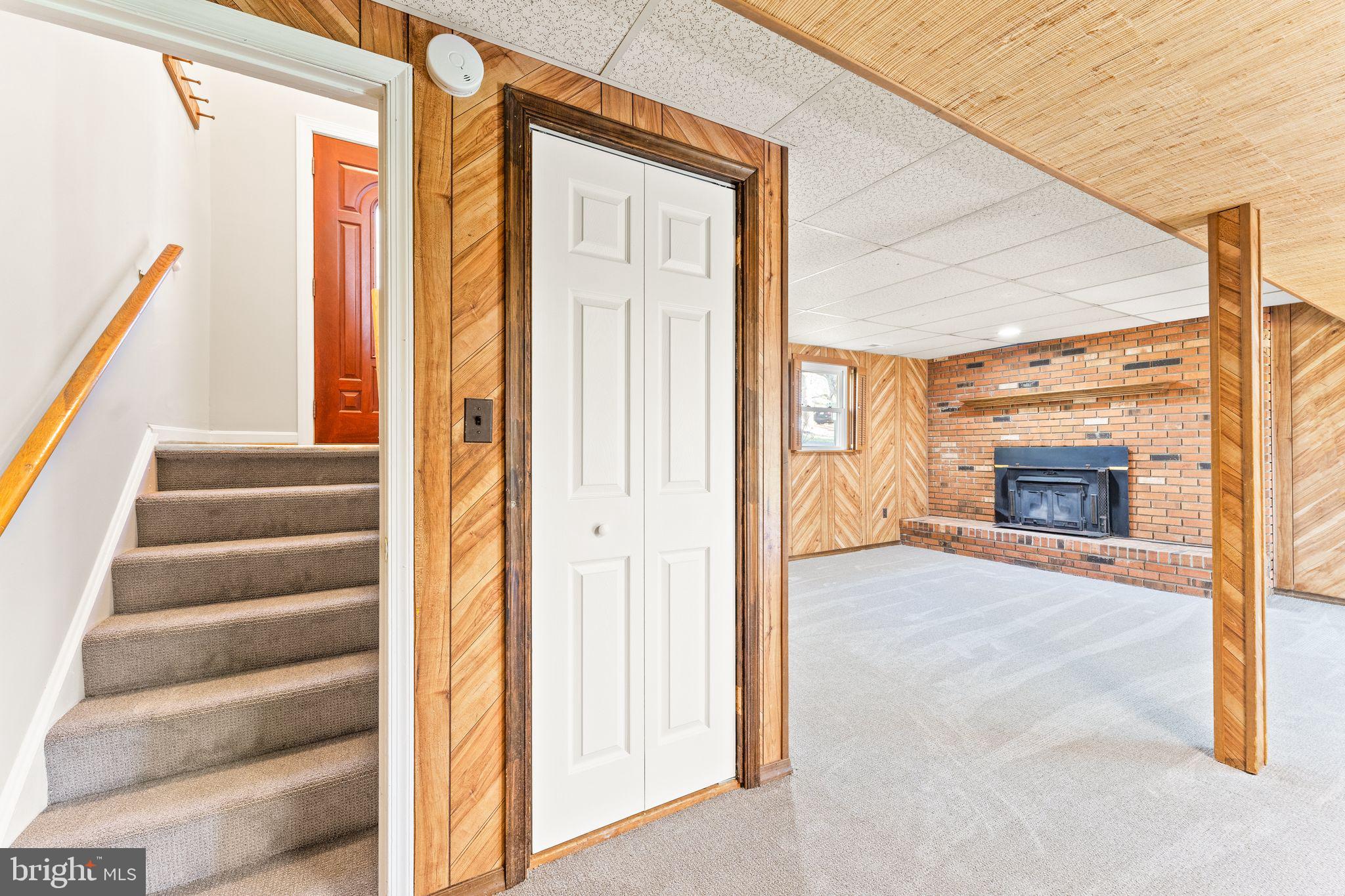 7362 Baldwin Ridge Road Warrenton, VA 20187 - Photo 28 of 43 Family Room