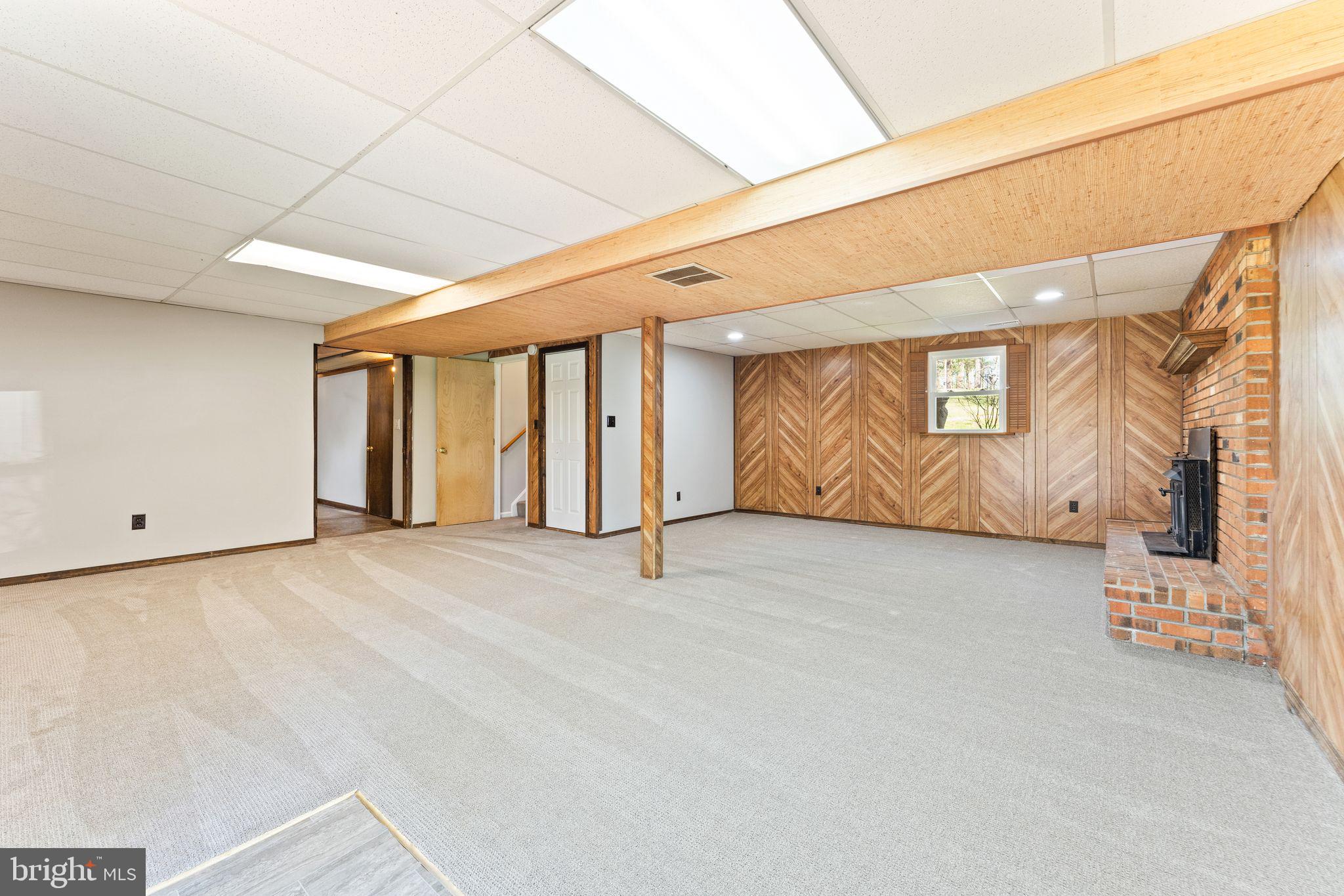 7362 Baldwin Ridge Road Warrenton, VA 20187 - Photo 30 of 43 family room