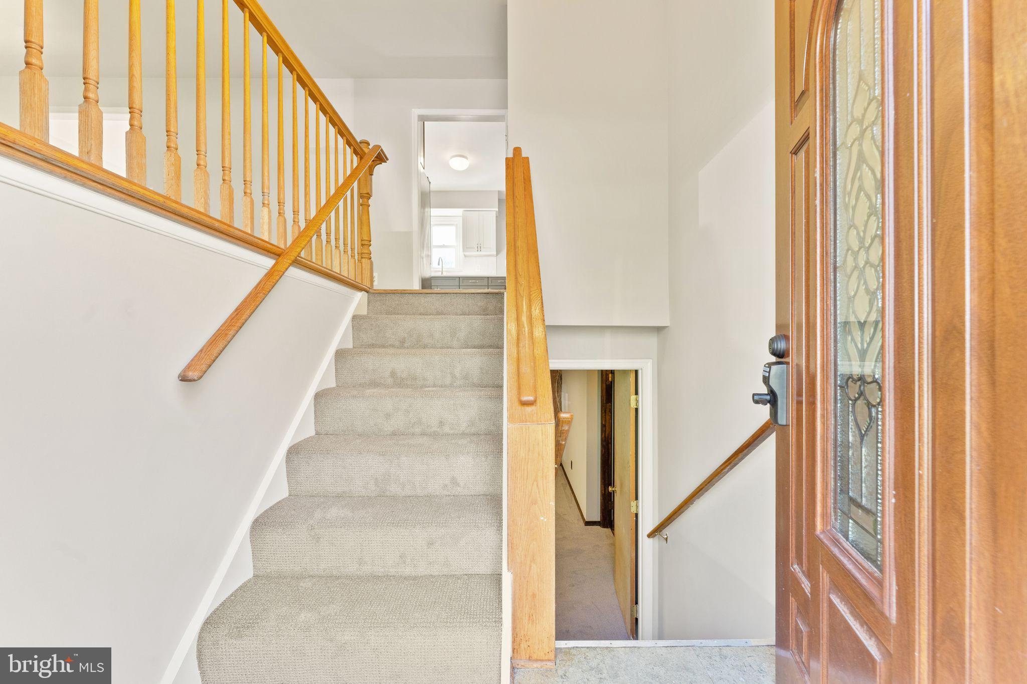 7362 Baldwin Ridge Road Warrenton, VA 20187 - Photo 8 of 43 Split Foyer