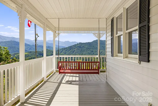 $450,000 | 95 Friendship Road, Burnsville, NC 28714