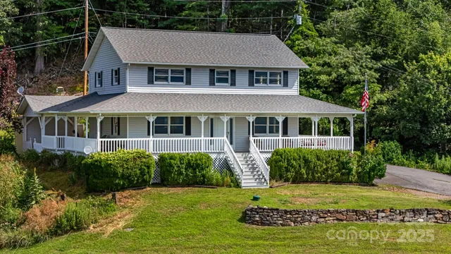 $450,000 | 95 Friendship Road, Burnsville, NC 28714