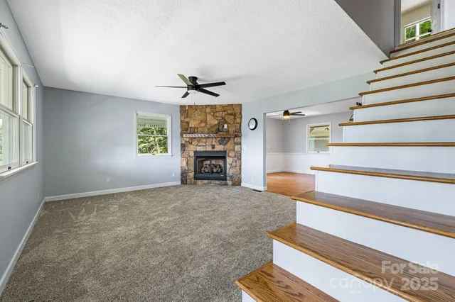 $450,000 | 95 Friendship Road, Burnsville, NC 28714