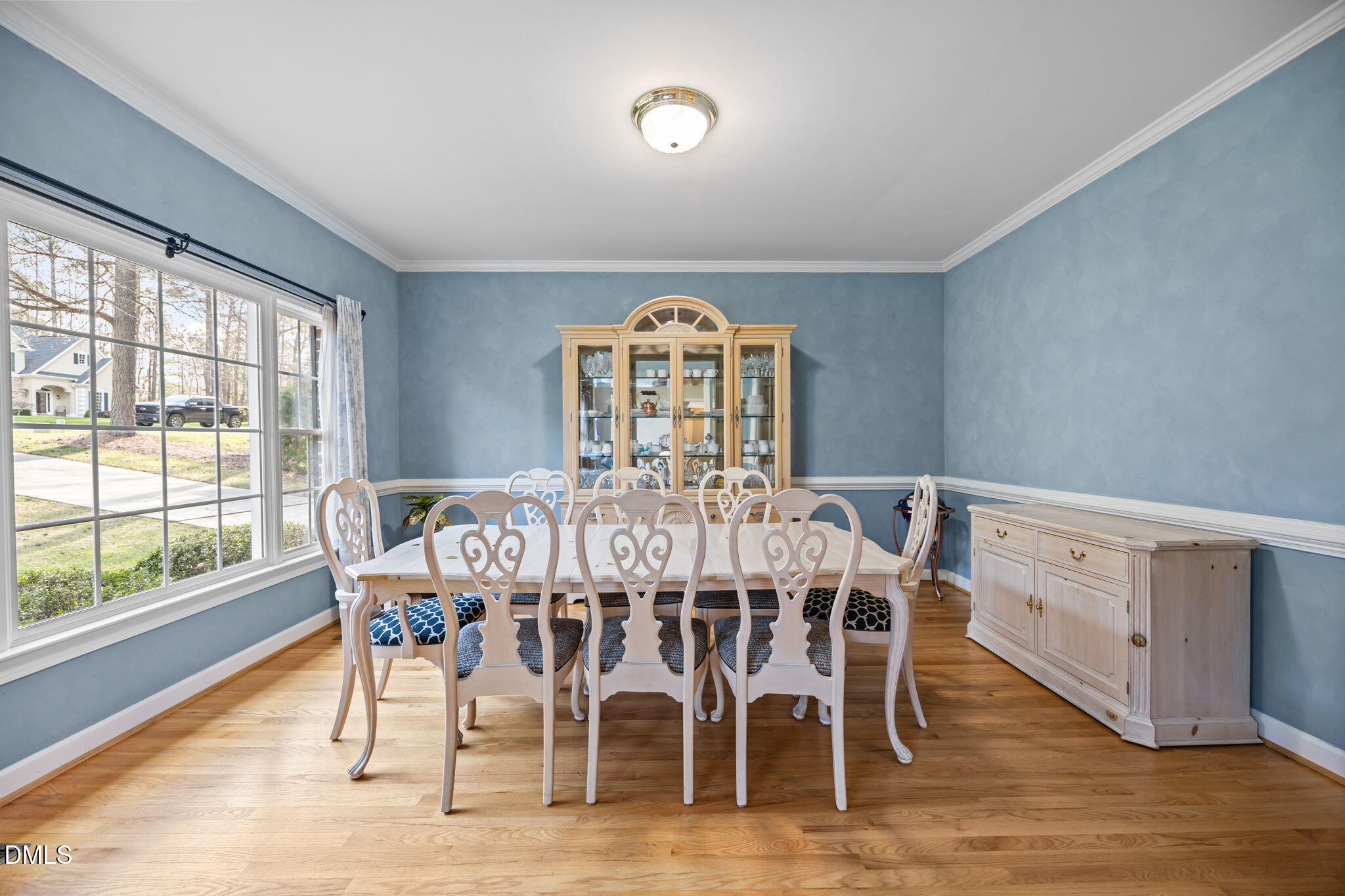 2317 Primrose Valley Court Raleigh, NC 27613 - Photo 6 of 32 25-web-or-mls-IMG_9955