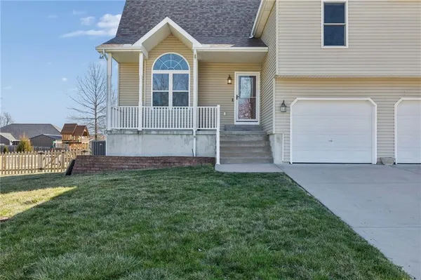 $495,000 | 7385 Karen Road, Trimble, MO 64492