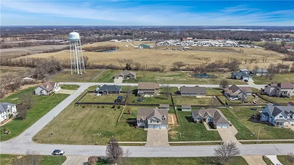 $495,000 | 7385 Karen Road, Trimble, MO 64492