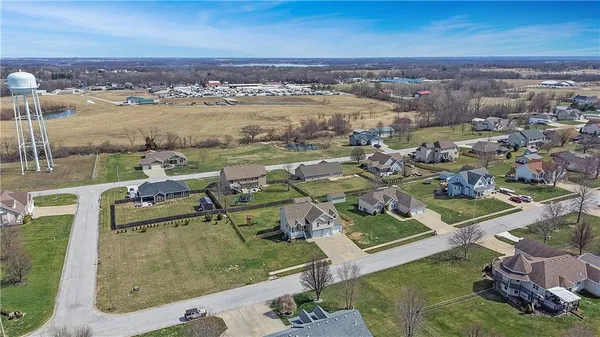 $495,000 | 7385 Karen Road, Trimble, MO 64492