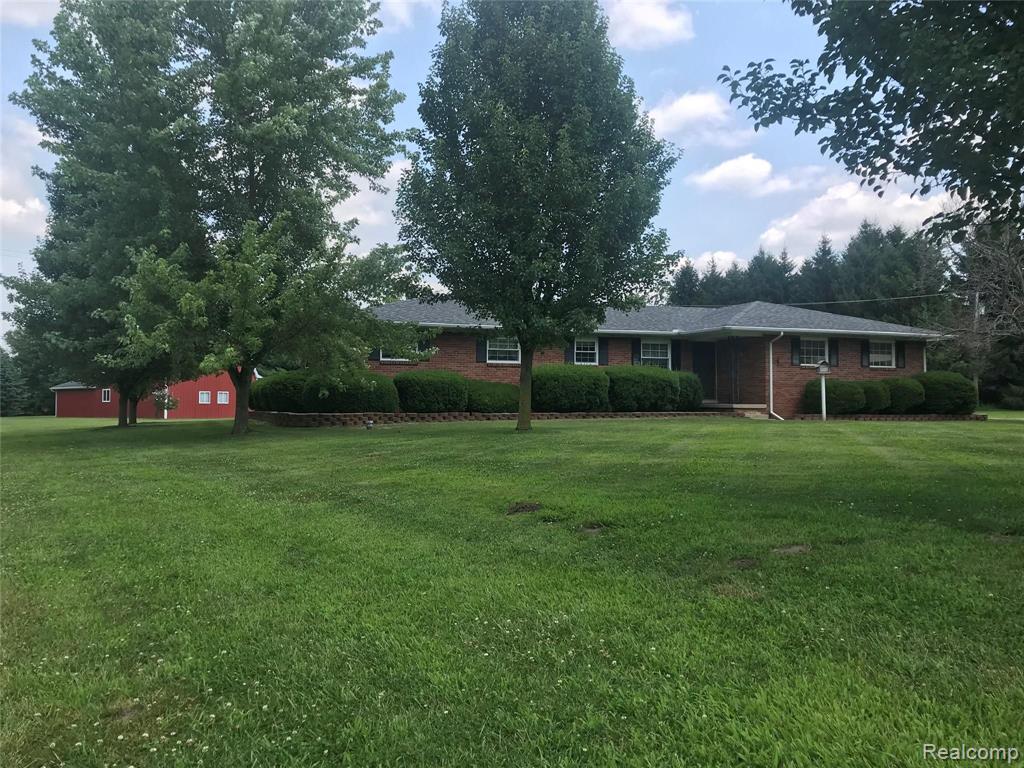 2384 West Labo Road Carleton, MI 48117 - Photo 3 of 63
