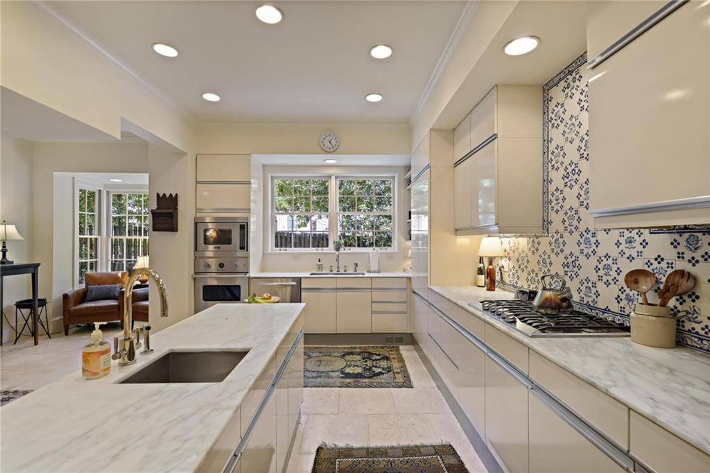 10 Palisades Road Northeast Atlanta, GA 30309 - Photo 16 of 49