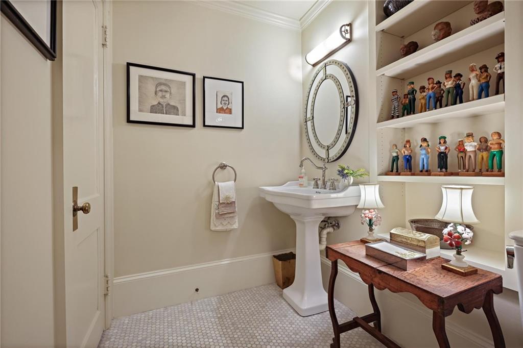 10 Palisades Road Northeast Atlanta, GA 30309 - Photo 17 of 49