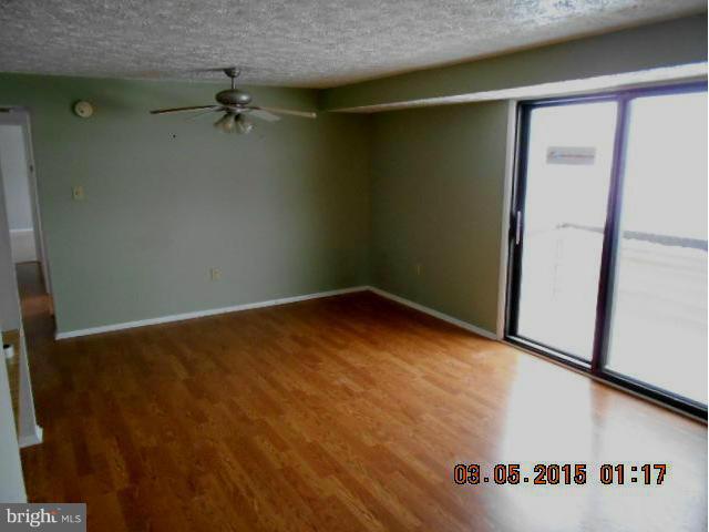 995 Heather Ridge Drive, Unit 4M Frederick, MD 21702 - Photo 3 of 8 Dining Room