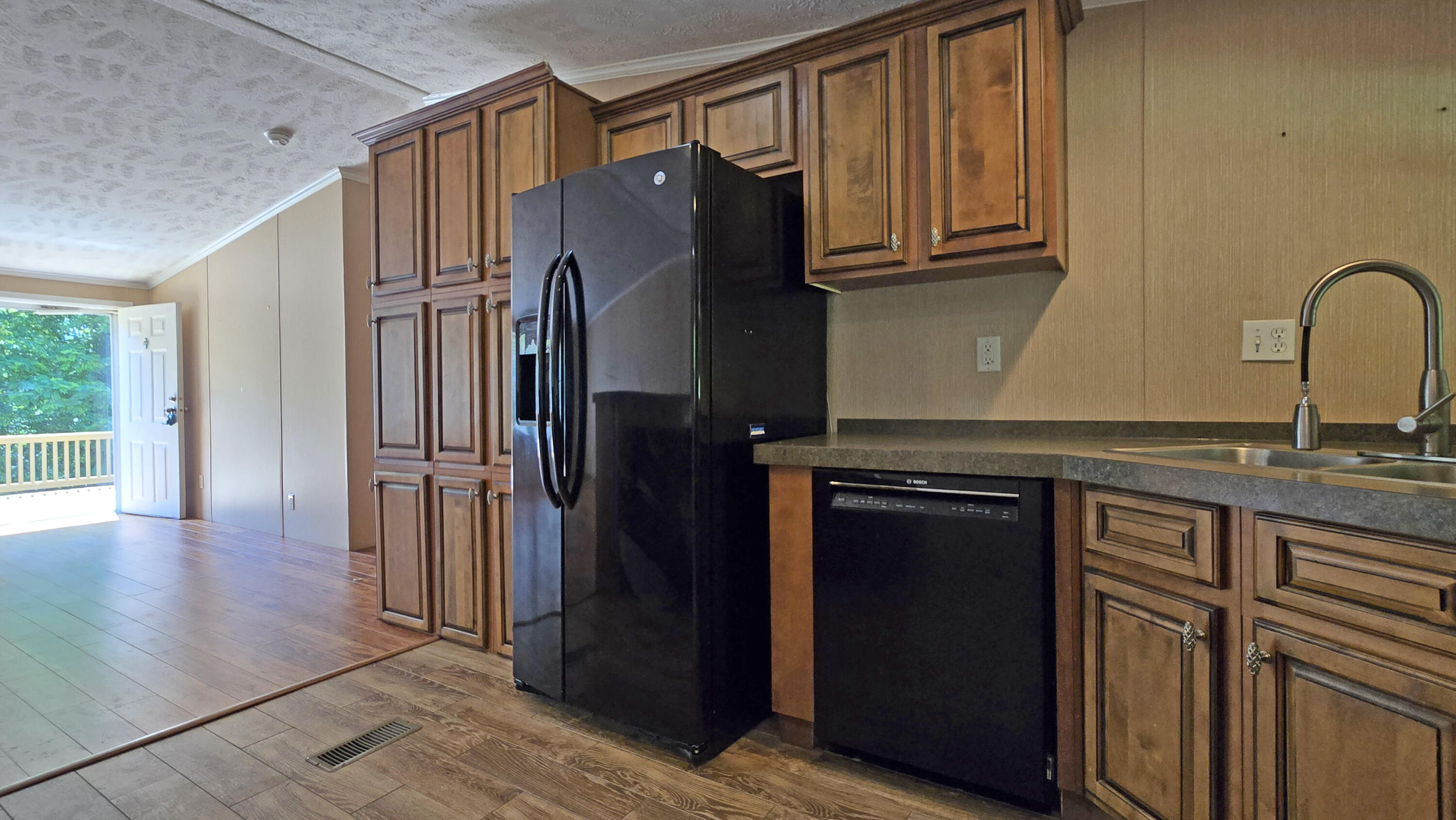 693 Windy Hill Road Campton, KY 41301 - Photo 9 of 44 26