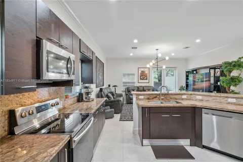 $814,900 | 217 Southwest 11th Street, Fort Lauderdale, FL 33315