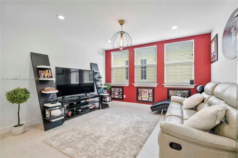 $814,900 | 217 Southwest 11th Street, Fort Lauderdale, FL 33315