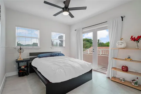 $814,900 | 217 Southwest 11th Street, Fort Lauderdale, FL 33315