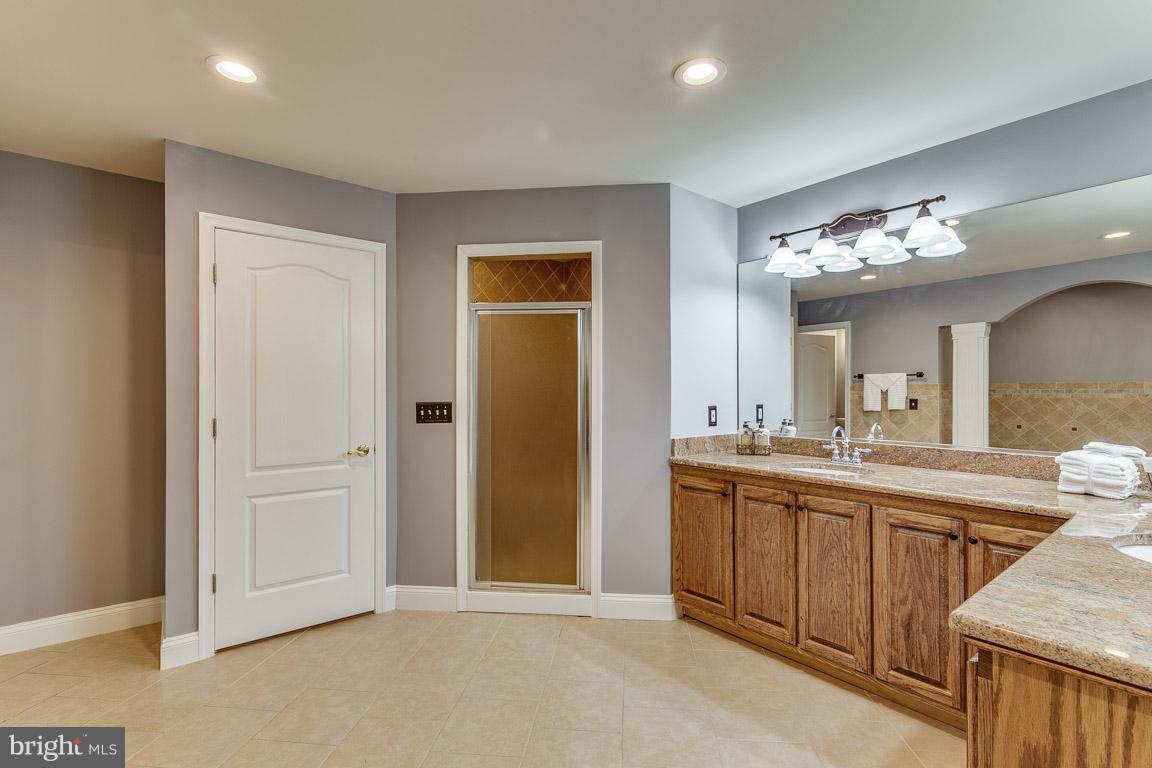15 Beaver Ridge Road Stafford, VA 22556 - Photo 14 of 30 Owner's En Suite with Dual Vanities