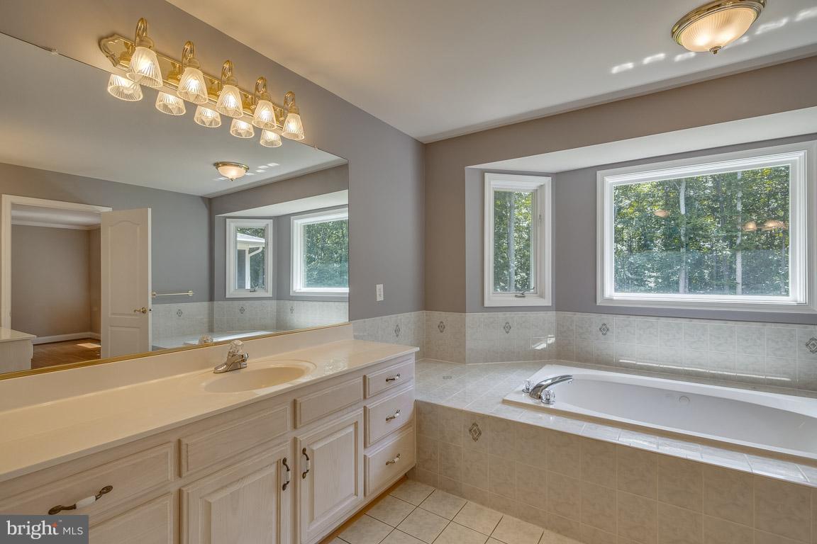 15 Beaver Ridge Road Stafford, VA 22556 - Photo 19 of 30 Bedroom 4 Private En Suite