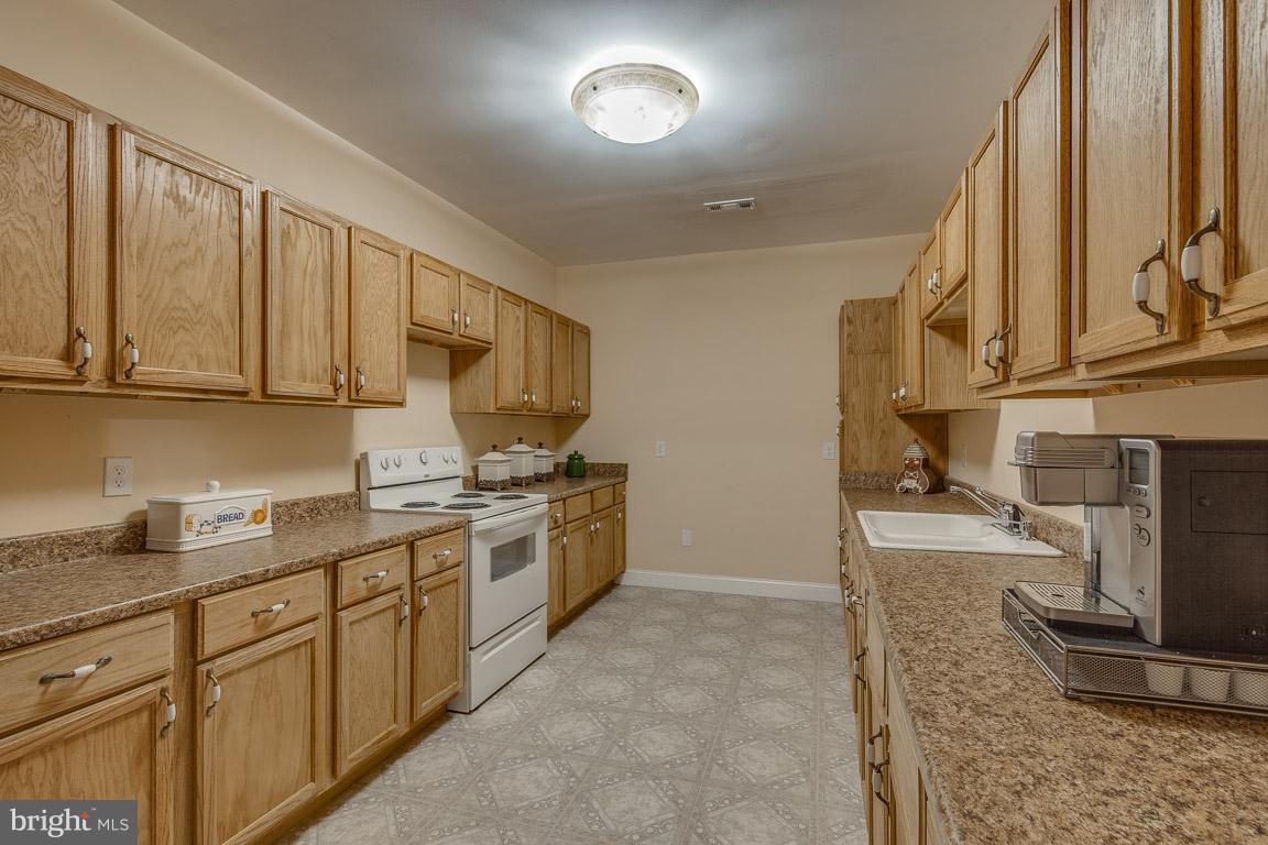 15 Beaver Ridge Road Stafford, VA 22556 - Photo 21 of 30 Basement Kitchen for Guests, In-laws, or Renters