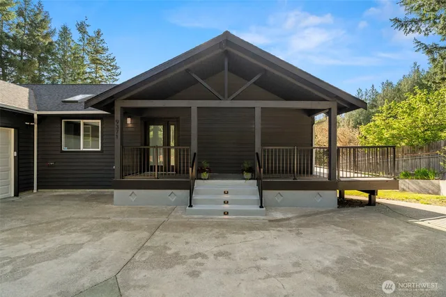 $999,777 | 9371 Willamette Meridian Road Northwest, Silverdale, WA 98383