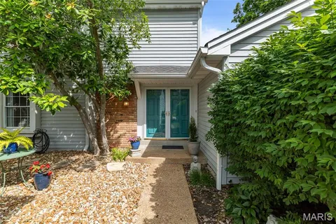 $315,000 | 2306 Claymoor Drive, Chesterfield, MO 63017