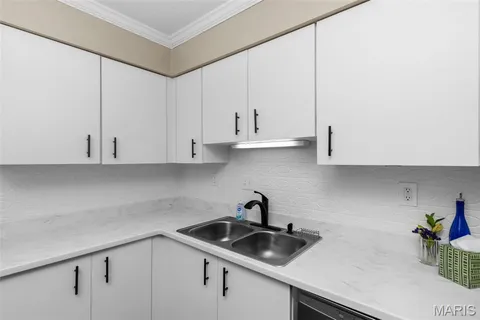 $315,000 | 2306 Claymoor Drive, Chesterfield, MO 63017