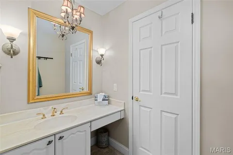 $315,000 | 2306 Claymoor Drive, Chesterfield, MO 63017