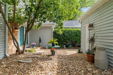 $315,000 | 2306 Claymoor Drive, Chesterfield, MO 63017