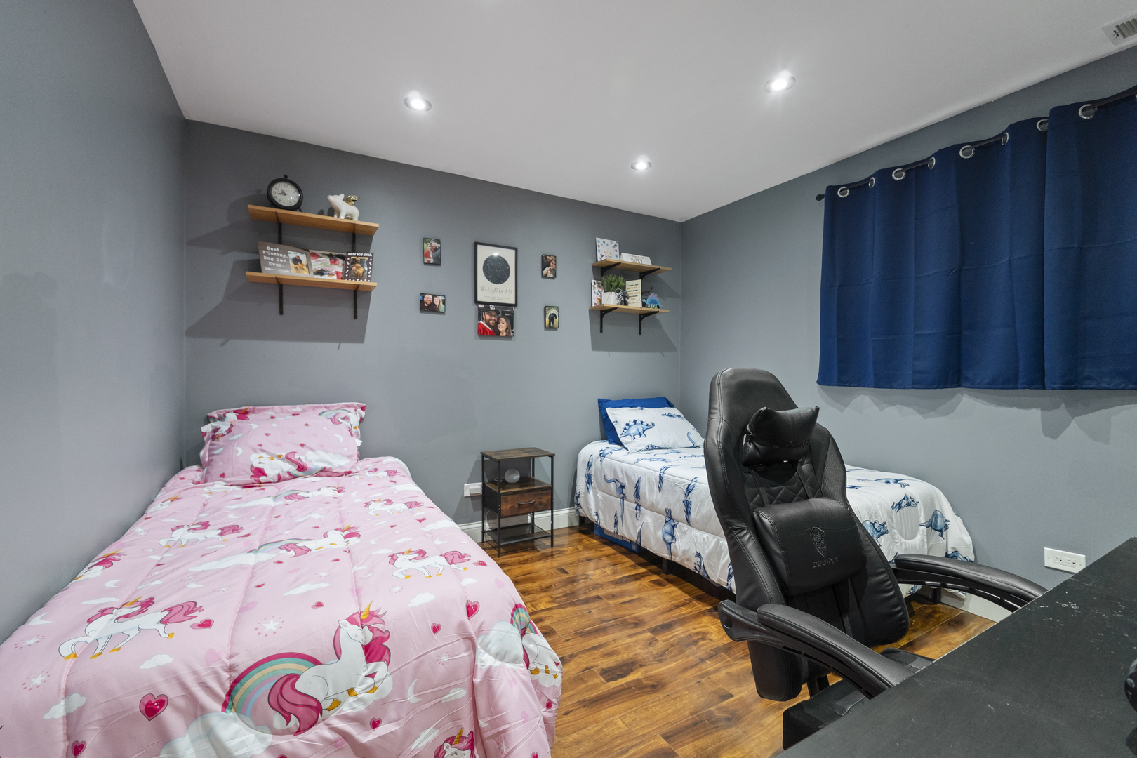 9645 South Harlem Avenue, Unit 1H Chicago Ridge, IL 60415 - Photo 4 of 14 a bedroom with a bed and furniture