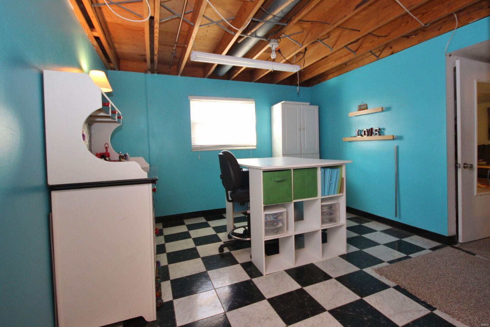 8930 Pardee Road St. Louis, MO 63123 - Photo 23 of 27 Gallery Image 23