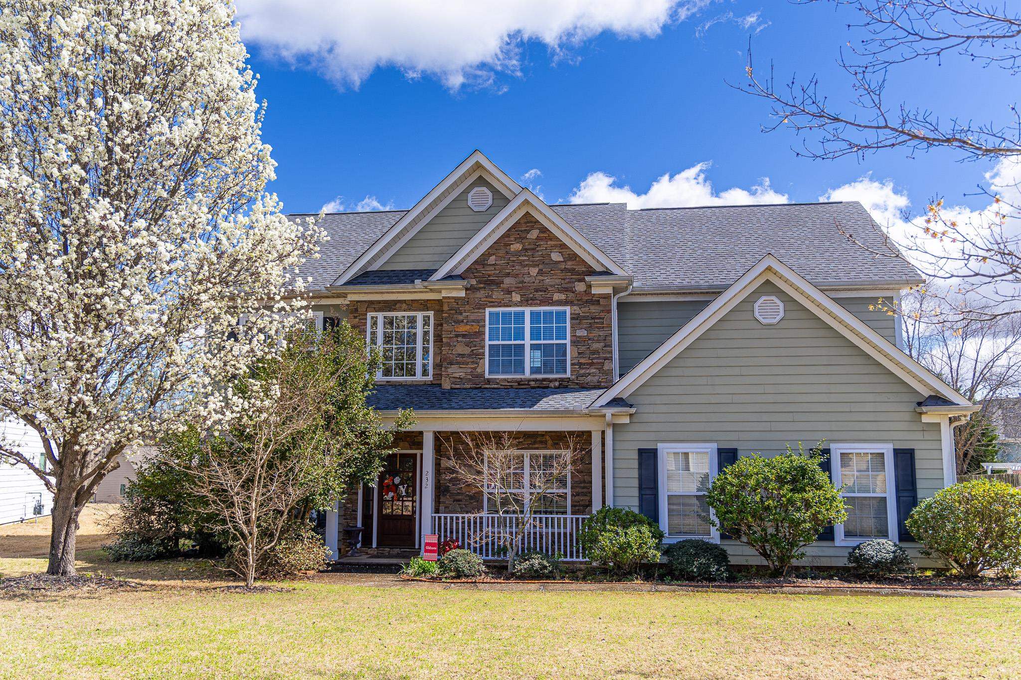 232 Coburg Court Boiling Springs, SC 29316 - Photo 2 of 31