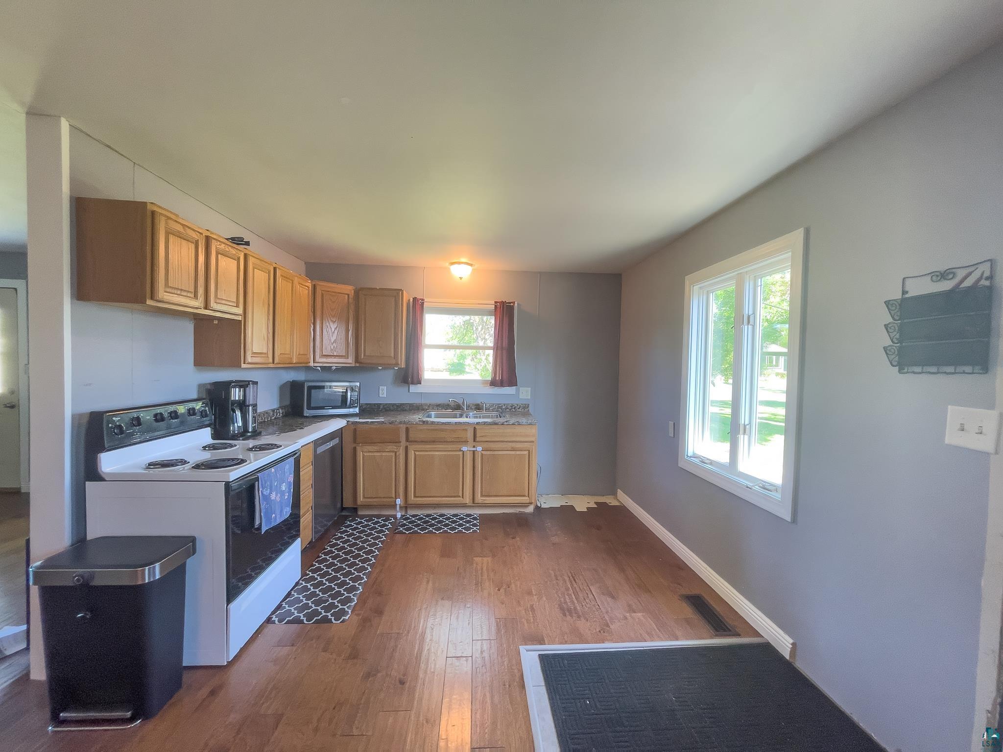 25 Gibson Road Silver Bay, MN 55614 - Photo 11 of 32