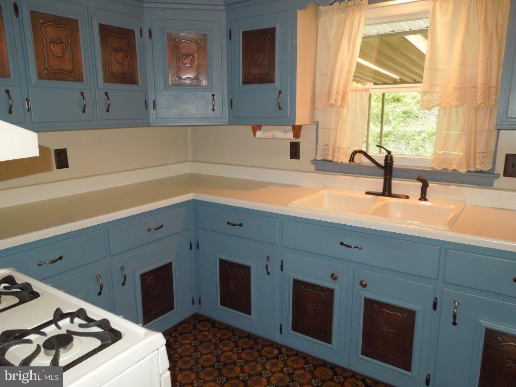 660 Hammond Road York, PA 17406 - Photo 13 of 36 Gallery Image 13