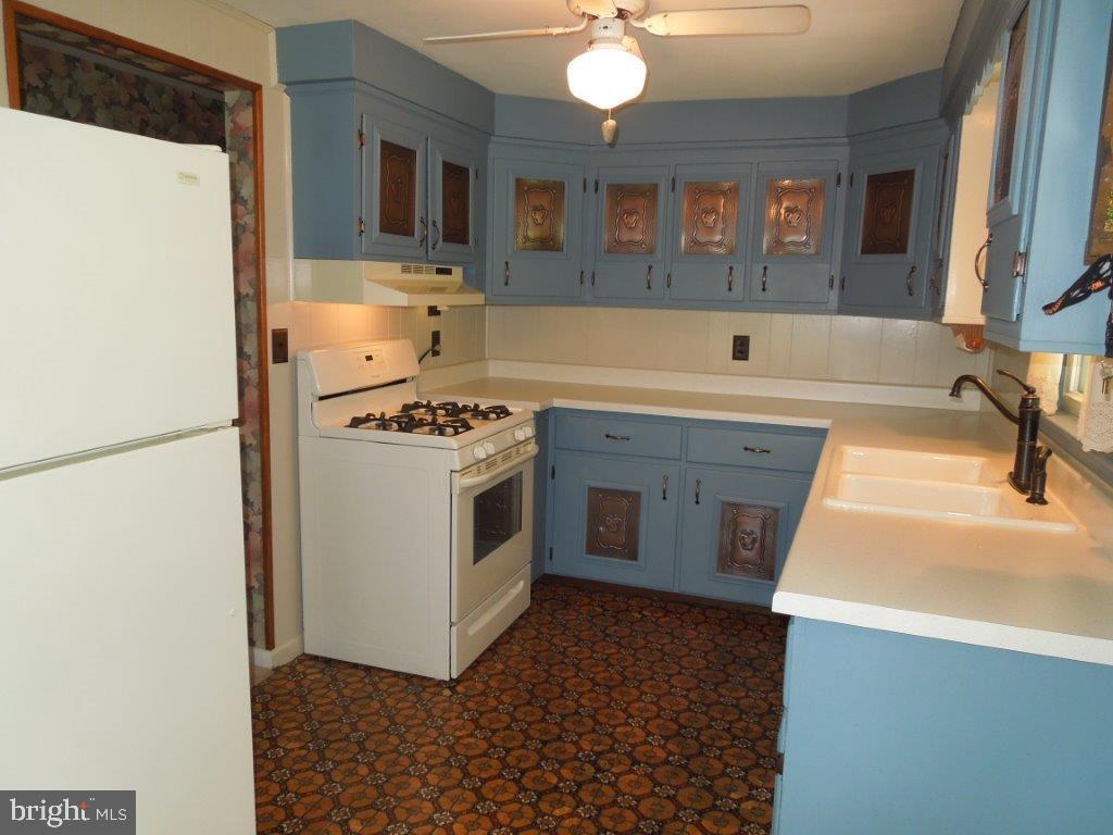 660 Hammond Road York, PA 17406 - Photo 14 of 36 Gallery Image 14