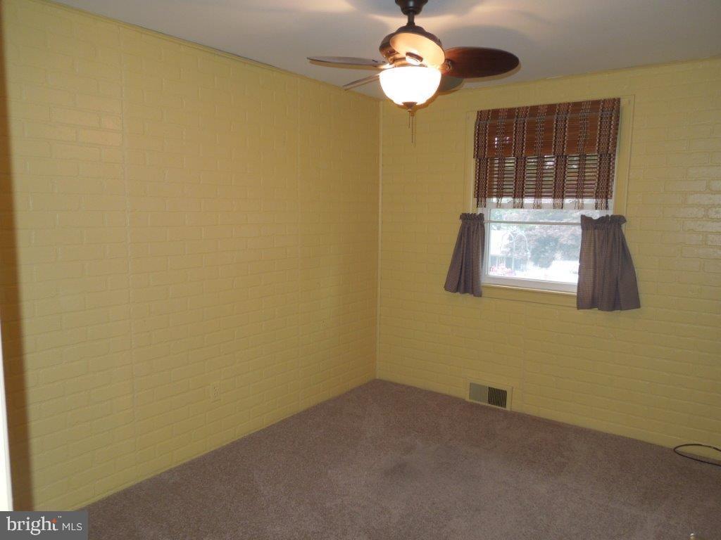 660 Hammond Road York, PA 17406 - Photo 19 of 36 Gallery Image 19