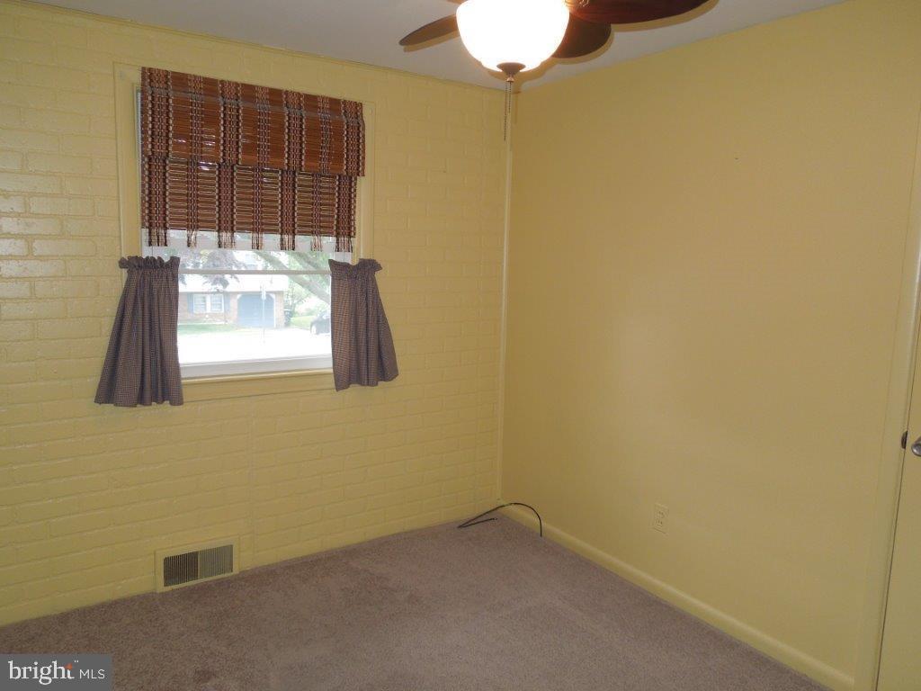 660 Hammond Road York, PA 17406 - Photo 20 of 36 Gallery Image 20