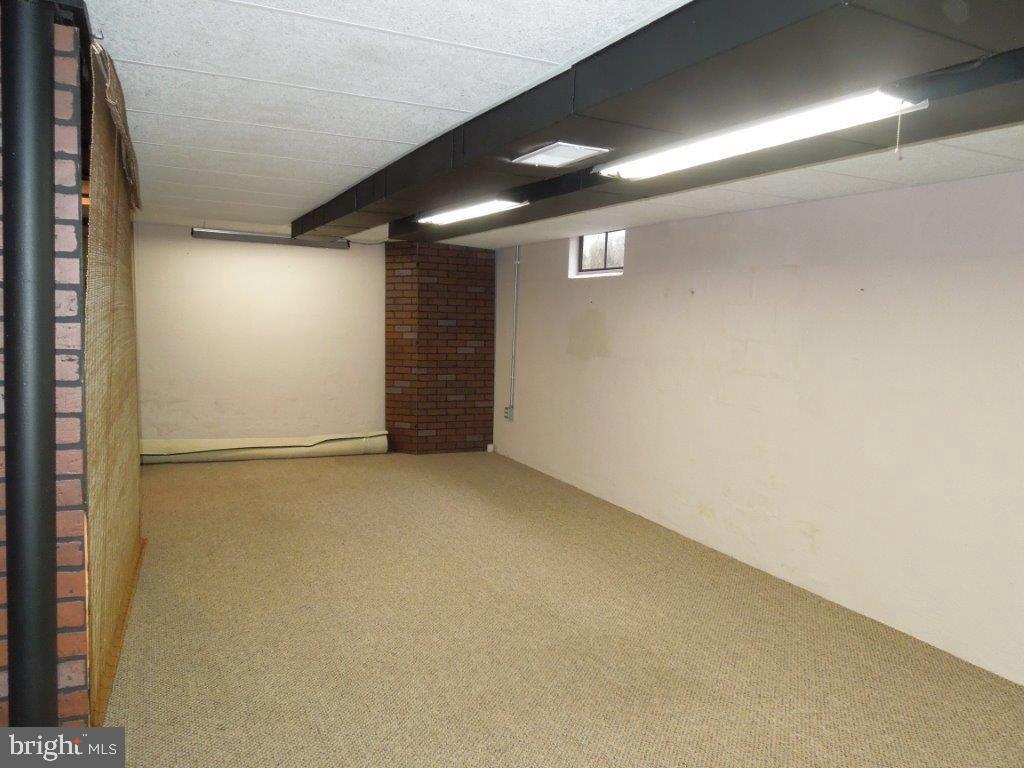 660 Hammond Road York, PA 17406 - Photo 28 of 36 Gallery Image 28